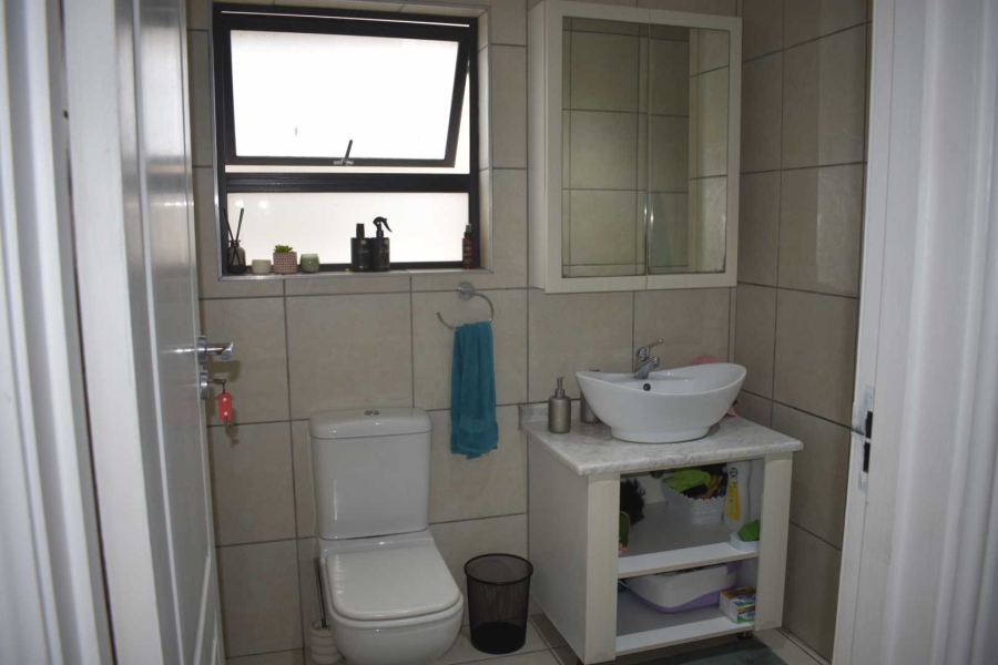 4 Bedroom Property for Sale in Beacon Bay Eastern Cape